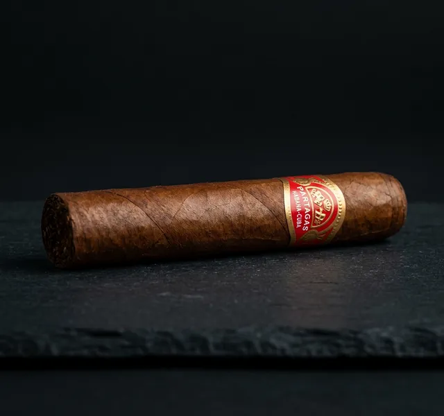 Capa do artigo: Partagas Serie D No. 4: Um Pilar da Tradição Cubana